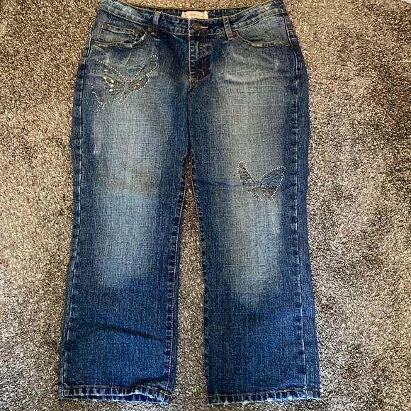 Leo Roma Denim - Leo Roma Leoroma Cropped Distressed Jeans Vintage Denim Butterfly Accents Sz 13
